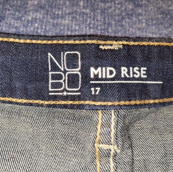 Plus size Jean Skirt - Picture 4 of 4